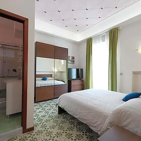 Antonello Bed and Breakfast Σαλέρνο